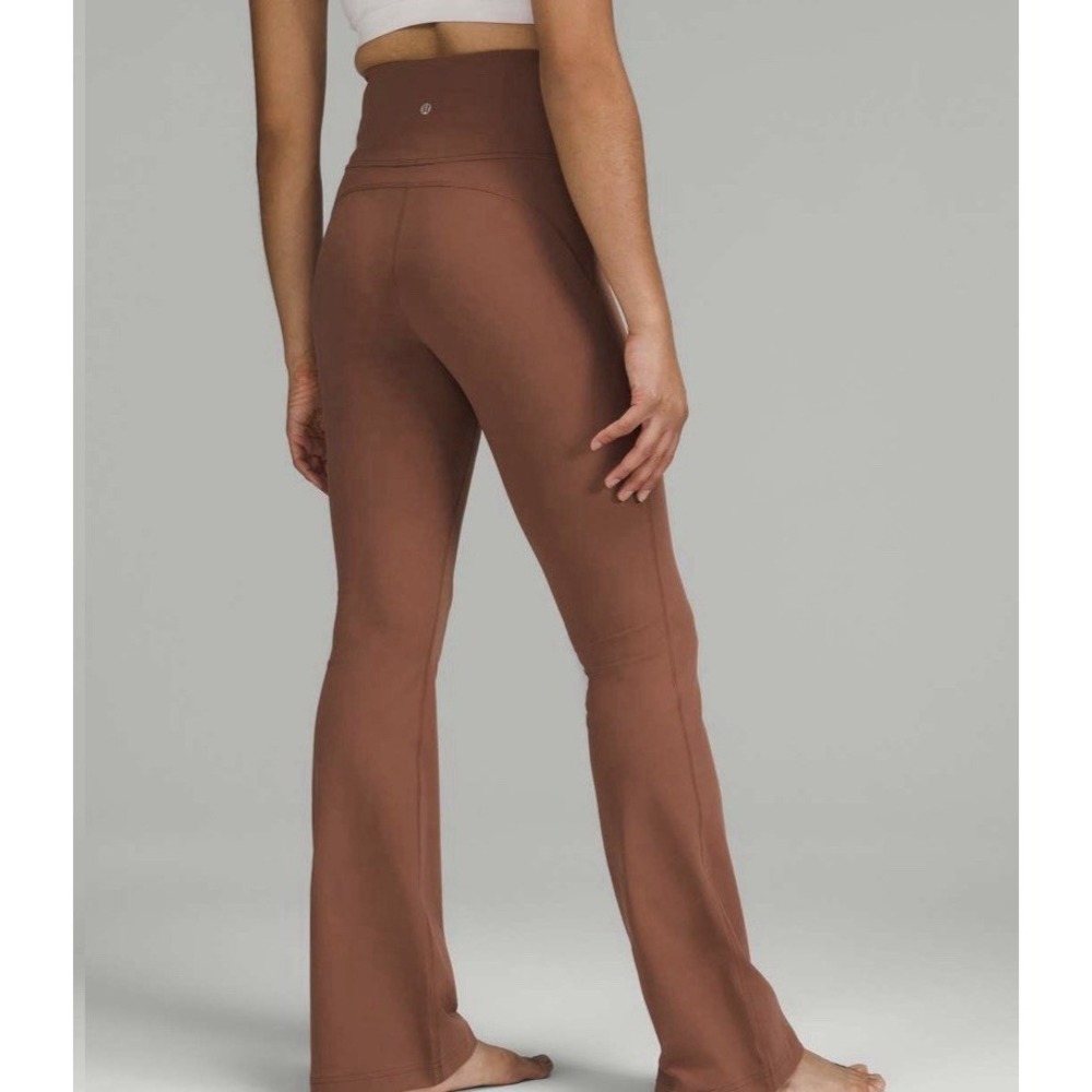 Lululemon Groove Super High Rise Flared Pant Chocolate Brown SZ 4 32.5" Perfect